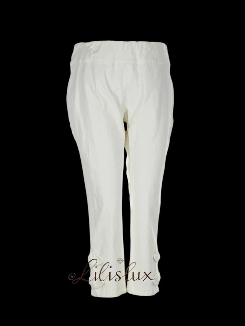 Crown &Ivy White Size 16 Casual Capris With  Bow Cut Outs At The Bottom GUC